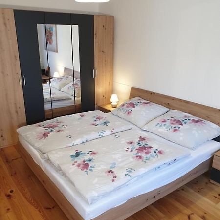 Apartman Central, Self Check In 24 H, Free Parking Banská Bystrica Exterior foto