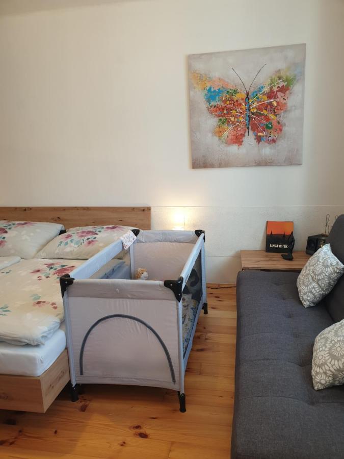 Apartman Central, Self Check In 24 H, Free Parking Banská Bystrica Exterior foto